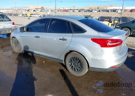 2018 Ford Focus S from USA, damaged, VIN 1FADP3E20JL287919